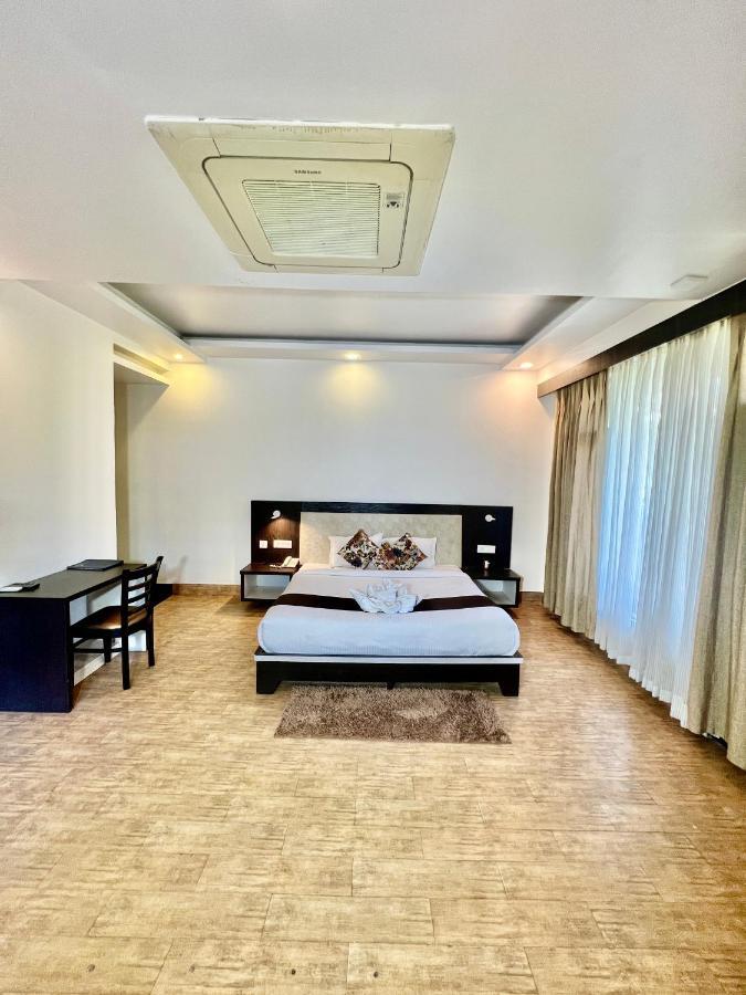 Sea Hawk - Luxury Hill Resort 4 Mins From Bhimtal Lake Bagian luar foto
