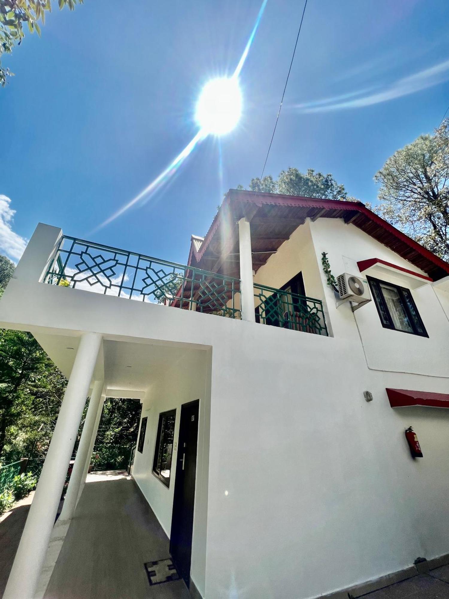 Sea Hawk - Luxury Hill Resort 4 Mins From Bhimtal Lake Bagian luar foto