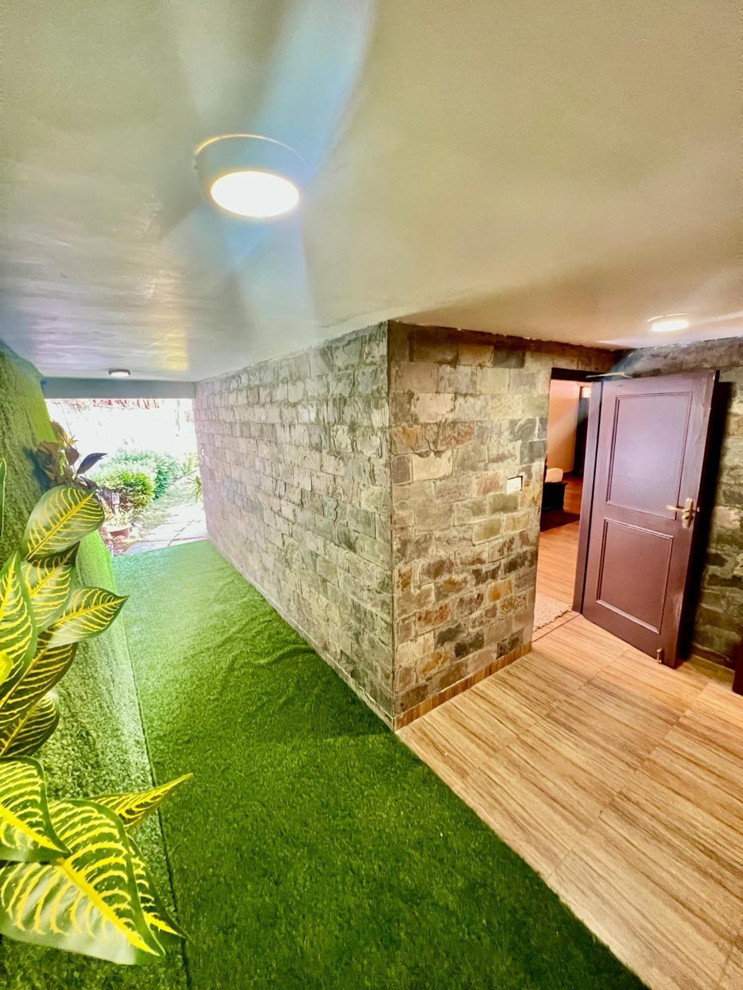 Sea Hawk - Luxury Hill Resort 4 Mins From Bhimtal Lake Bagian luar foto