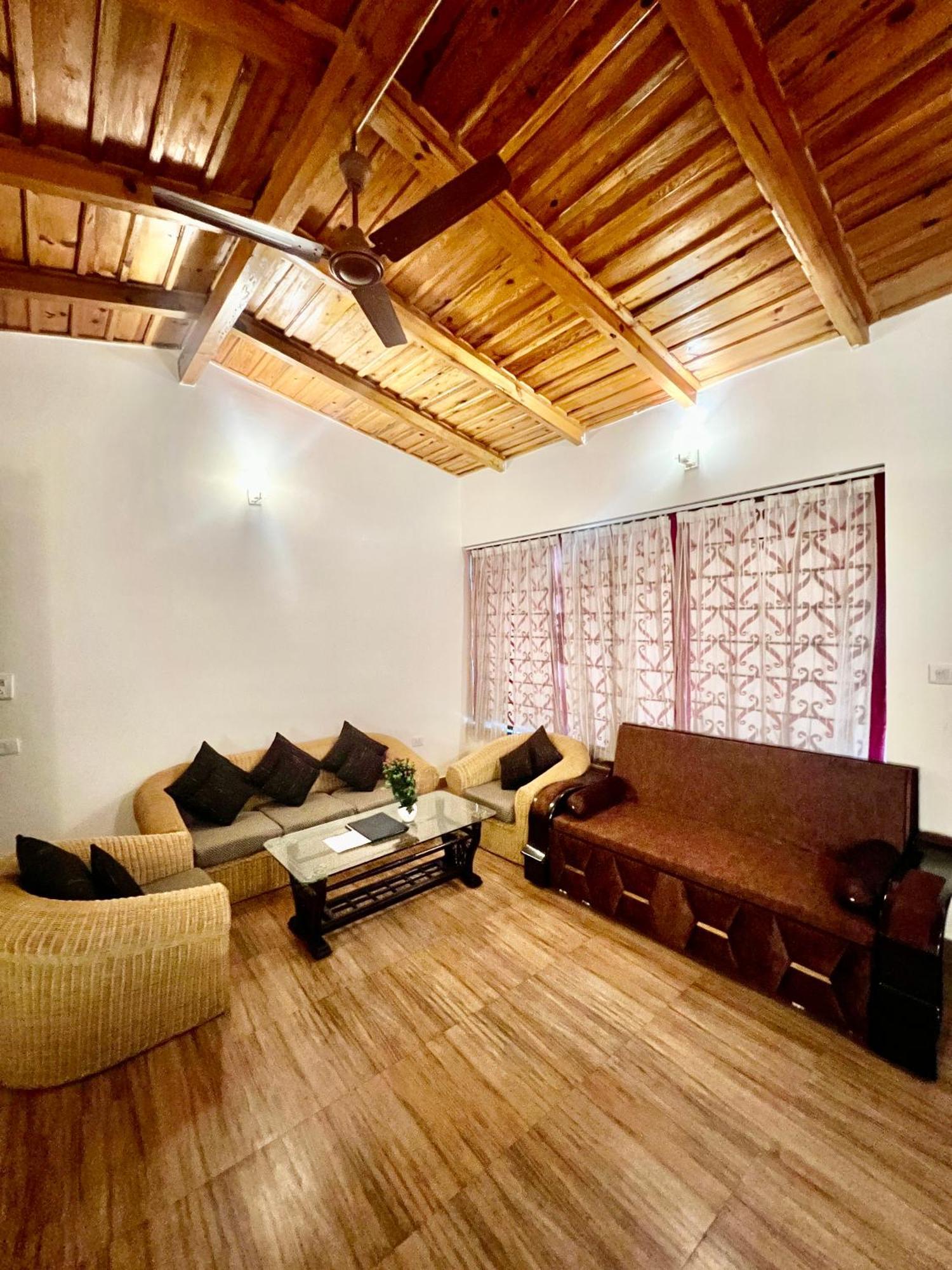 Sea Hawk - Luxury Hill Resort 4 Mins From Bhimtal Lake Bagian luar foto