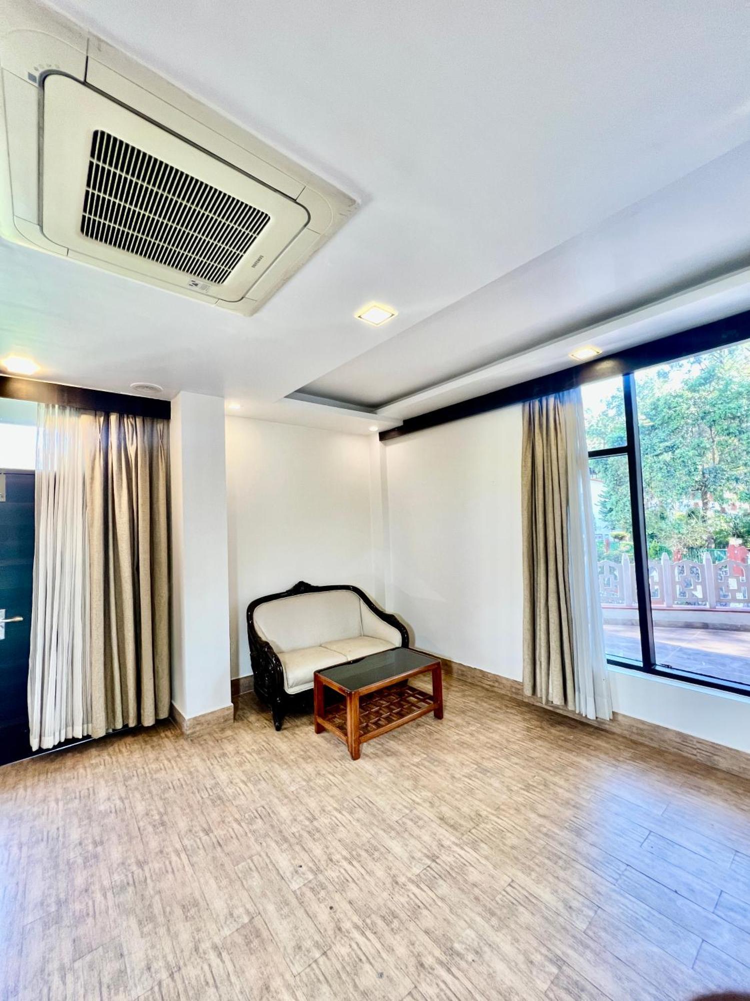Sea Hawk - Luxury Hill Resort 4 Mins From Bhimtal Lake Bagian luar foto
