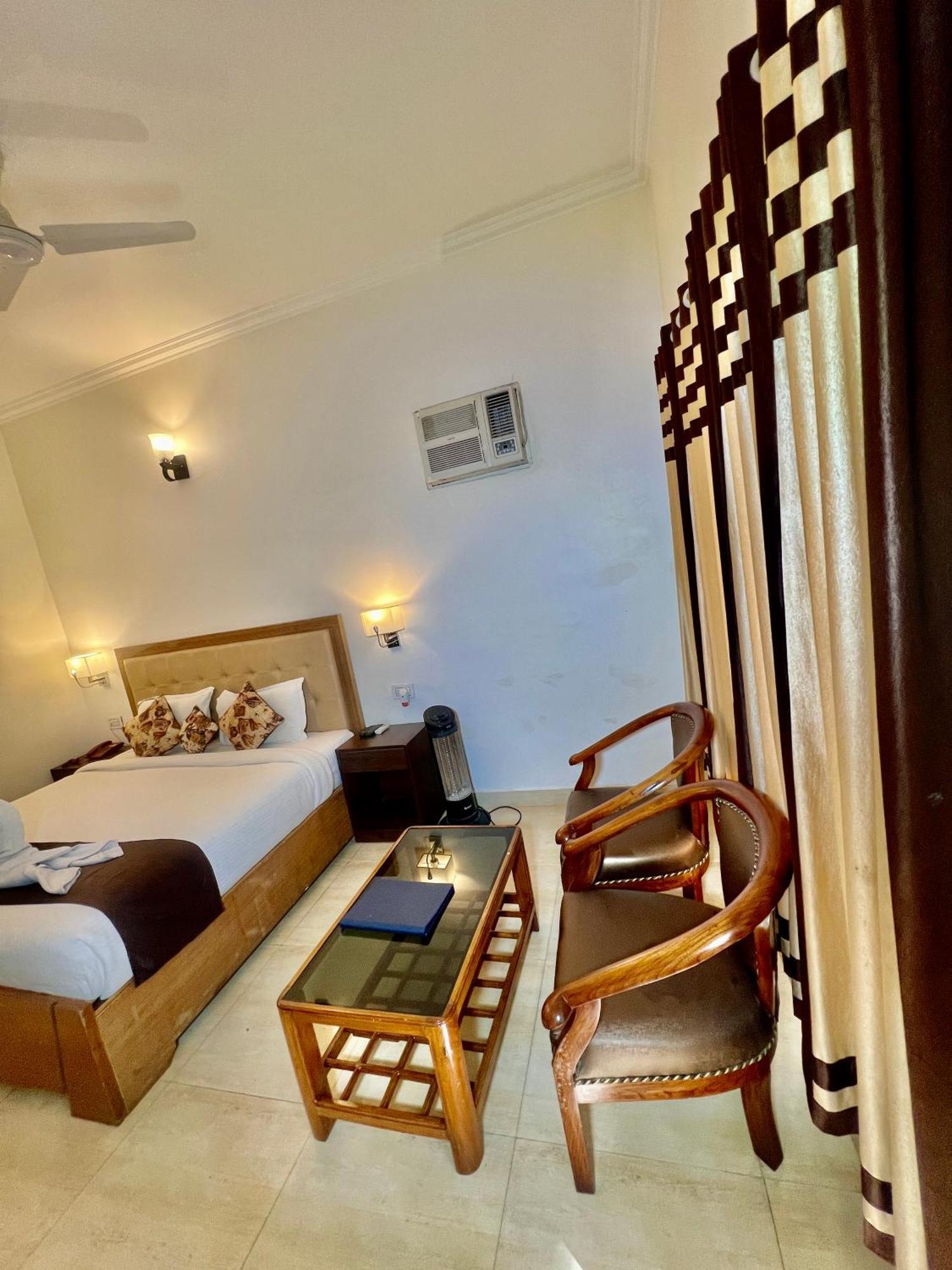 Sea Hawk - Luxury Hill Resort 4 Mins From Bhimtal Lake Bagian luar foto