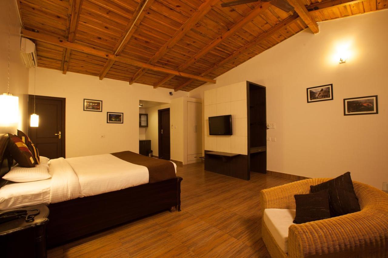 Sea Hawk - Luxury Hill Resort 4 Mins From Bhimtal Lake Bagian luar foto