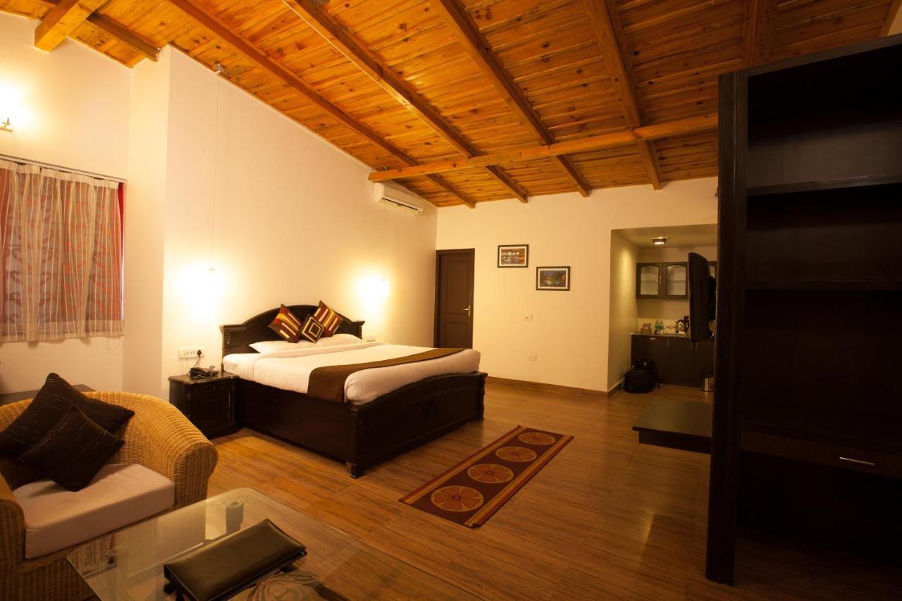 Sea Hawk - Luxury Hill Resort 4 Mins From Bhimtal Lake Bagian luar foto